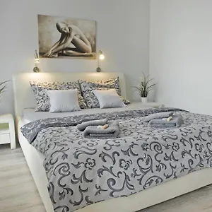  Apartament Nad Jeziorkiem Polska
